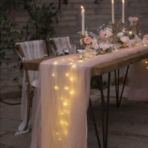 18 Mauve, 1 Navy, table runners